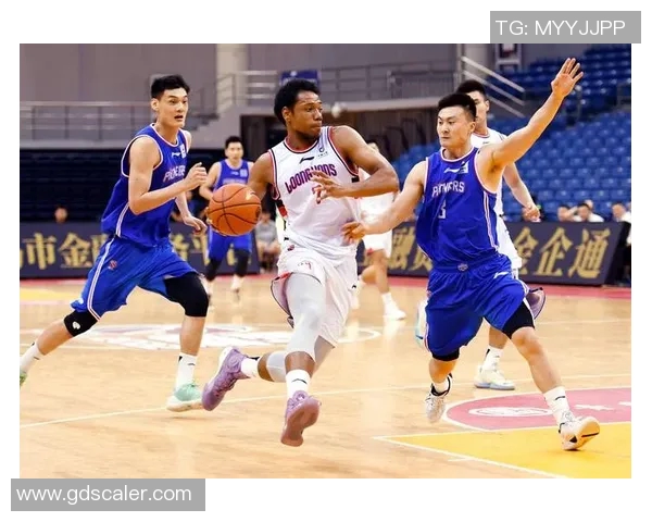 2021年CBA广州队与天津队精彩对决回放全景解析 2021年CBA广州队与天津队精彩对决回放全景解析