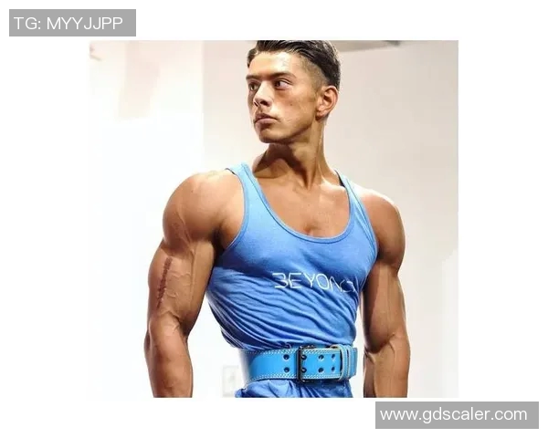 掌握哑铃弯举的正确方法提升肌肉力量与健身效果的全面指南